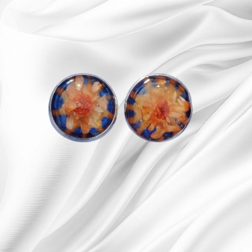 Boucles d’oreilles avec des fleurs naturelles